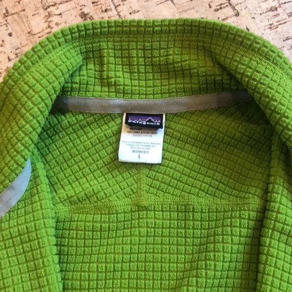 Patagonia Bright Green Women's Fleece Jacket - Picture 4 of 11